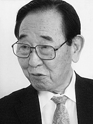 >Yoshiro Kasahara President, the Liaison Committee to Consider the International Library of Children's Literature