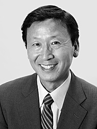 Tetsu Shirai Representative and Director General, Bookstart Japan (NPO)